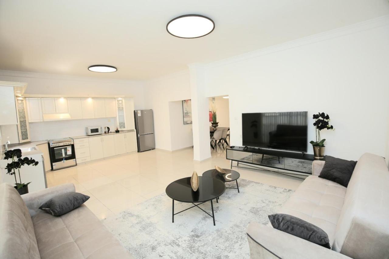 City Center Luxury Apartment In Netanya Exterior foto